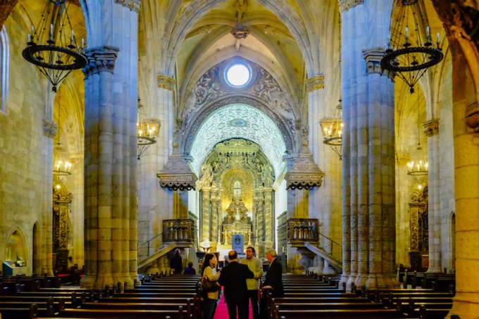 MS-20151020-00542 Sé de Viseu - Interior: nave central e capela-mor.