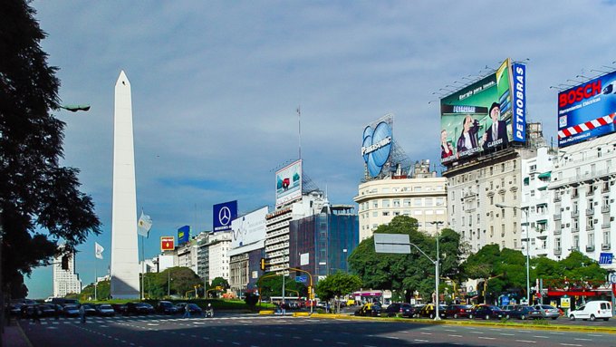 MS-20040517-00602 Av. 9 de Julio e Obelisco.