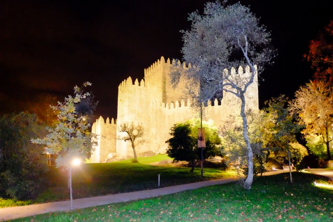 MS-20151101-02170 Castelo de Guimarães.
