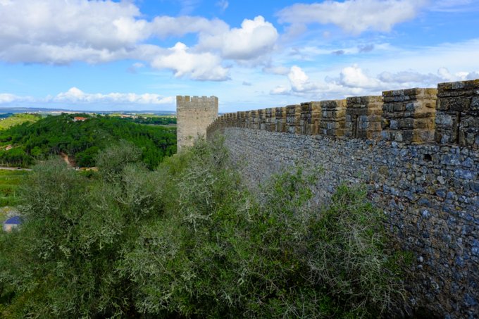 MS-20151031-01693 Muralha da cidade de Óbidos.